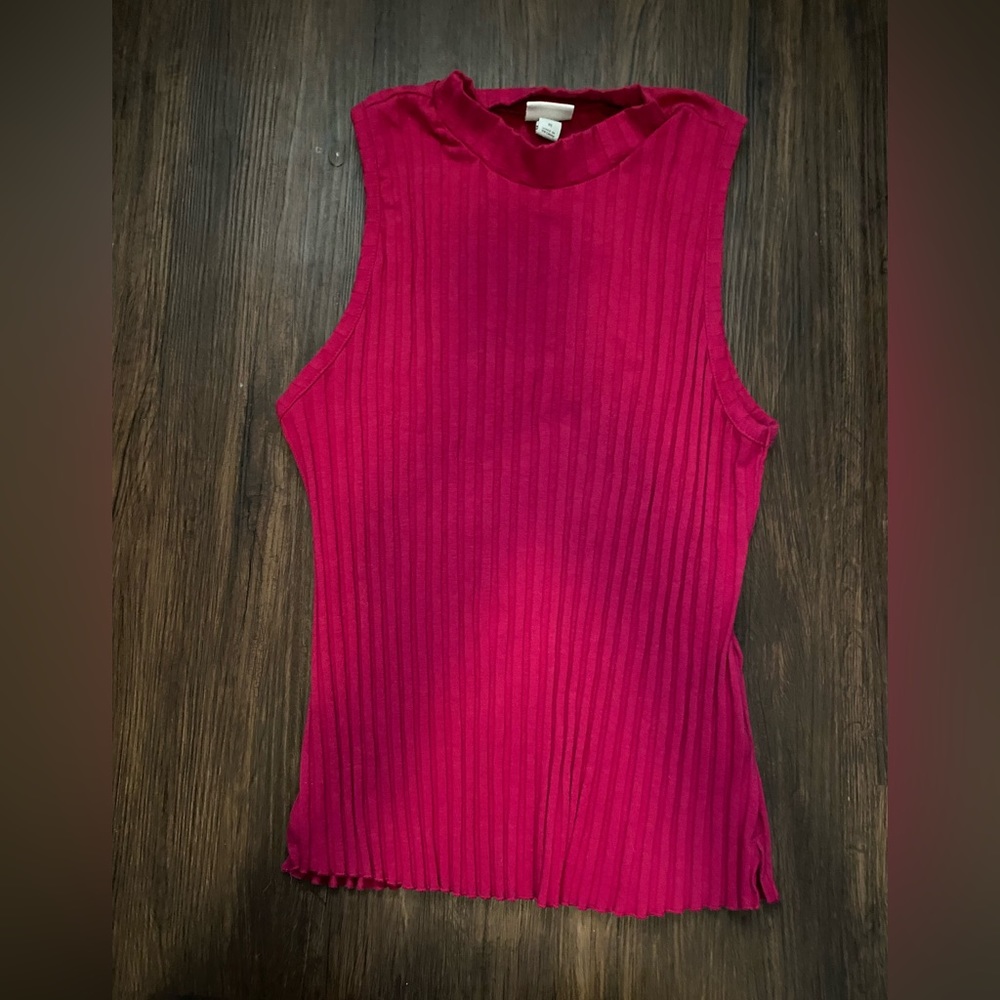 Pink sleeveless top